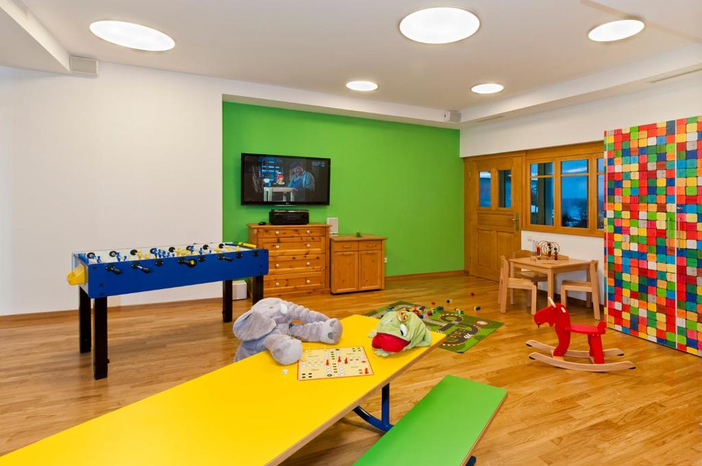 TV o dispositivi per l'intrattenimento presso Hotel Kaiserhof Kitzbühel, 4 Sterne Superior