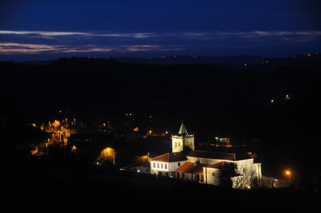 Fotografie z fotogalerie ubytování Apartamentos Corona v destinaci Comillas