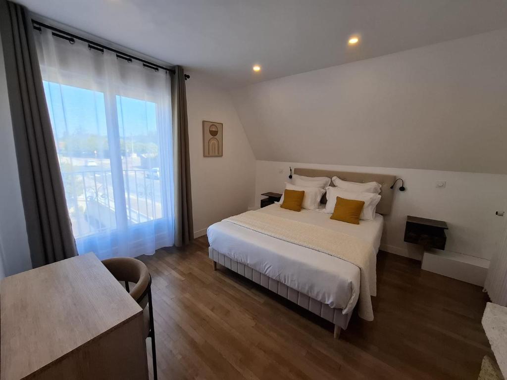 Chambres D'hôtes La Villa Cassinne - Montebourg, Cotentin - Deluxe Zimmer Mit Kingsize-Bett