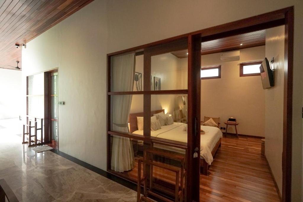 Tropical Beach House Bali - 19