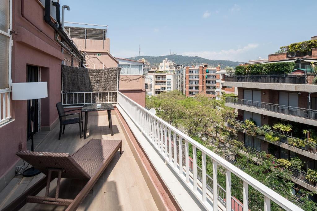 Catalonia Castellnou - Resim 6