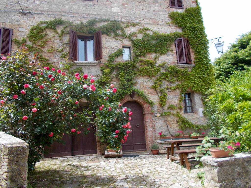 Vonkajšia záhrada v ubytovaní Casa del Capitano Rocca d'Orcia
