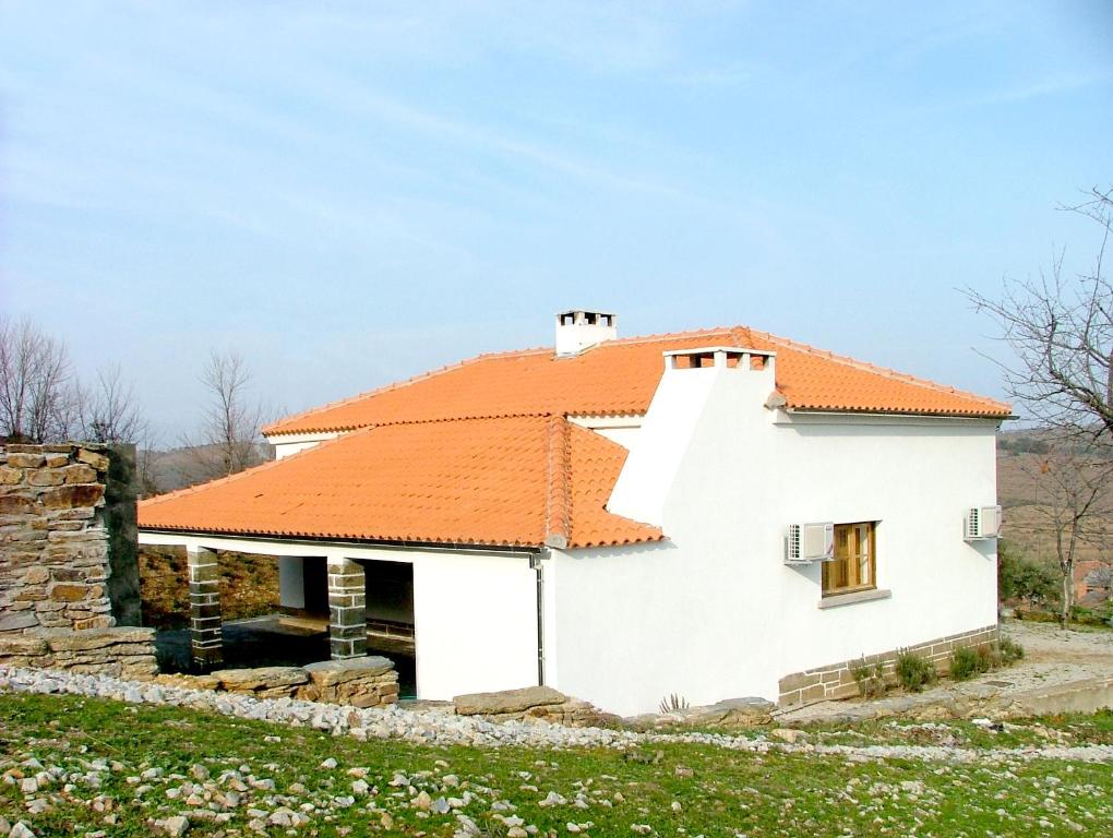 Alojamento Rural de Sendim da Serra - Maison De Vacances