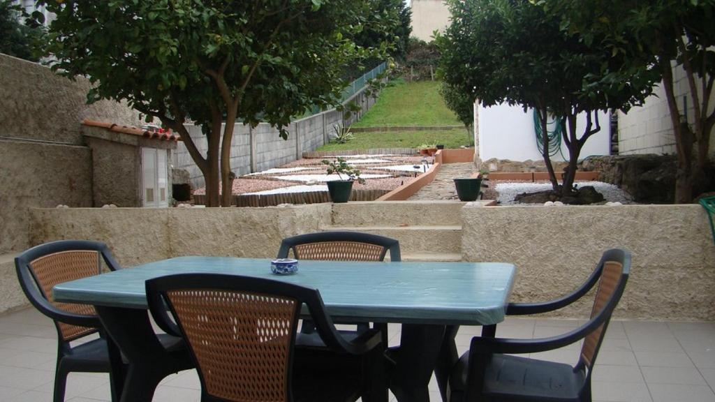 Un patio o zona al aire libre en House - 5 Bedrooms - 02813