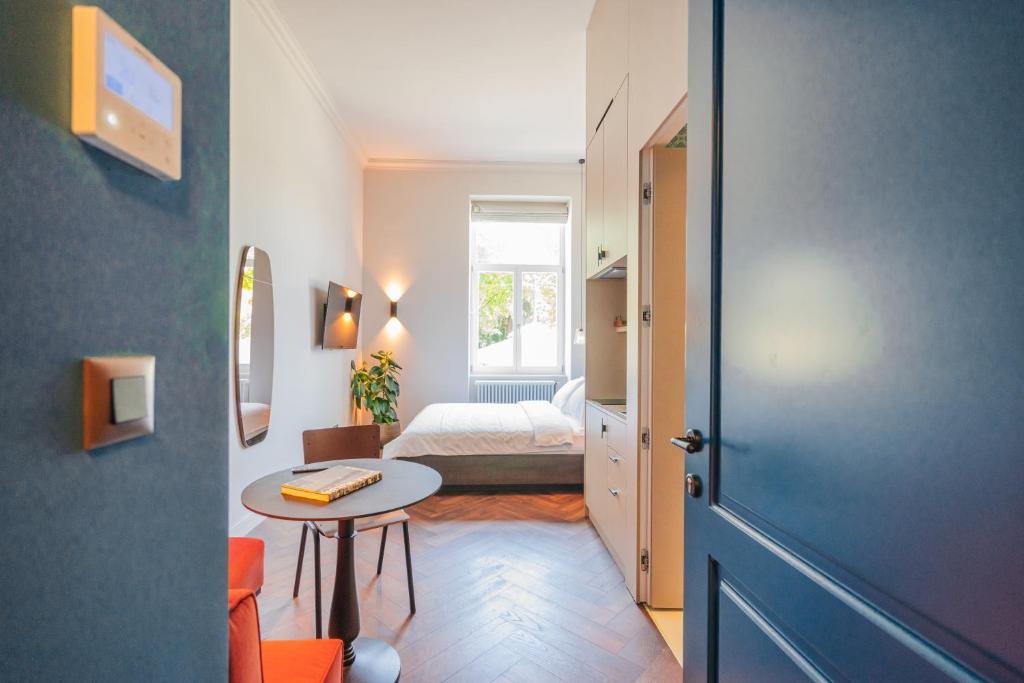KUT Apartments
