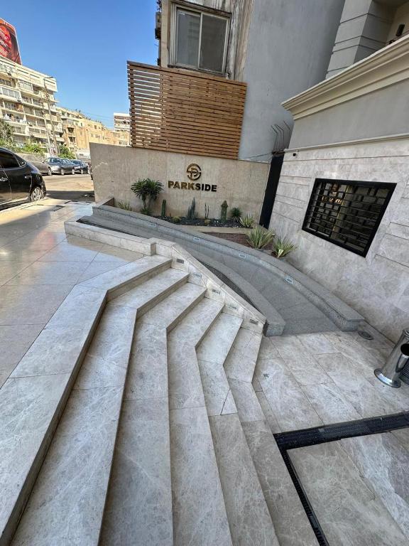 Parkside Boutique Serviced Apartments - 14