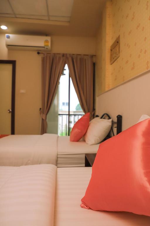 
Triple Room with Balcony
