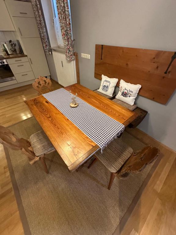 Ferienwohnung Zum Fiaker - شقة