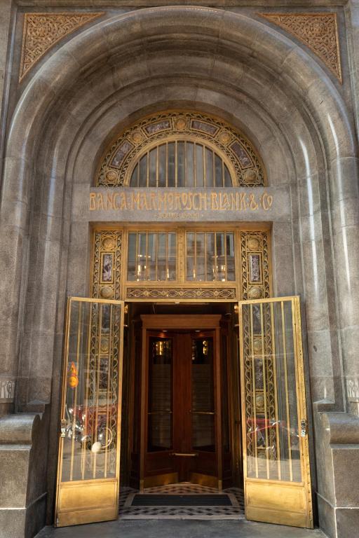 The Marmorosch Bucharest, Autograph Collection - Resim 35