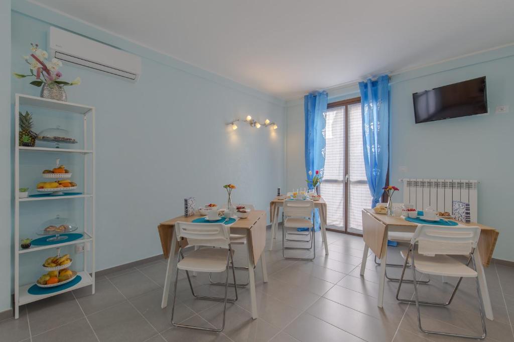 TV a/nebo společenská místnost v ubytování BellaVista B&B