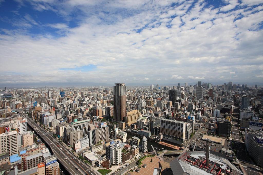 Hotel Monterey Grasmere Osaka - 