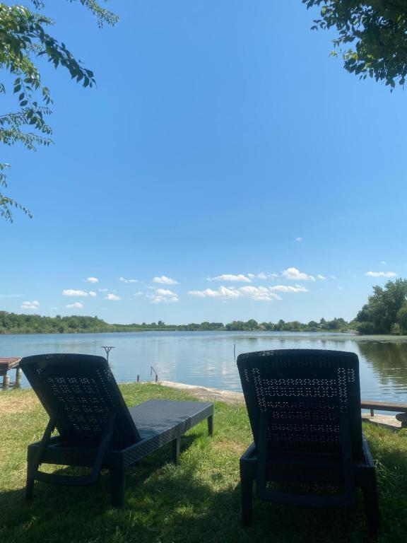 Φυσικό τοπίο κοντά σε αυτή η παραθεριστική κατοικία