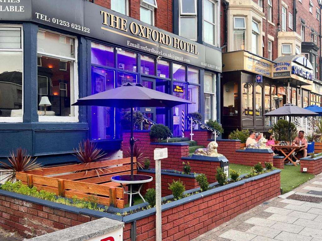 The oxford Hotel - Resim 1