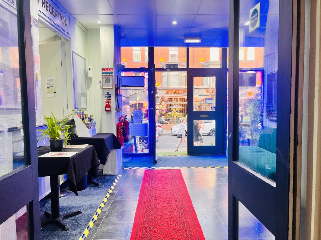 The oxford Hotel - Resim 12