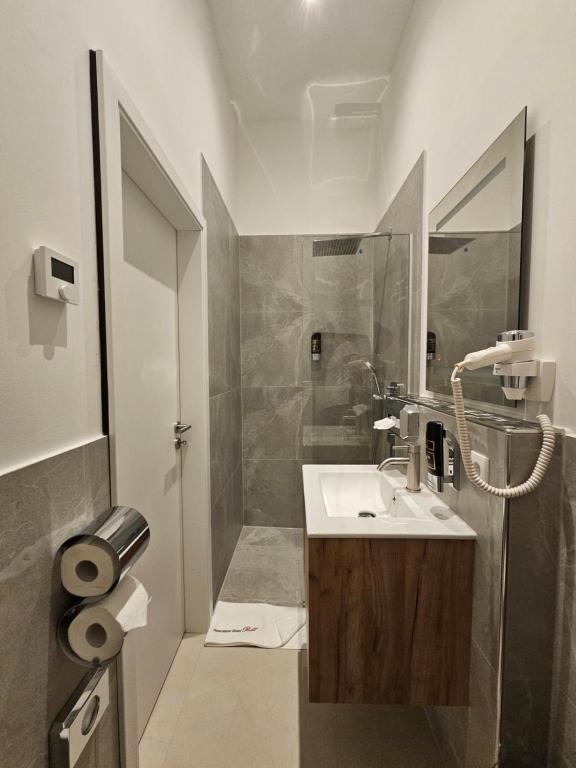 ApartHotel Rahl 24h Self Check-in - Resim 7