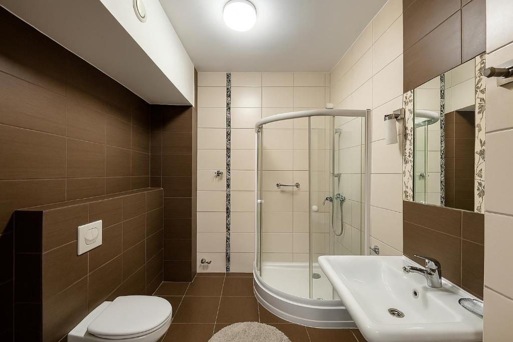 Hotel Junior 2 - Resim 8