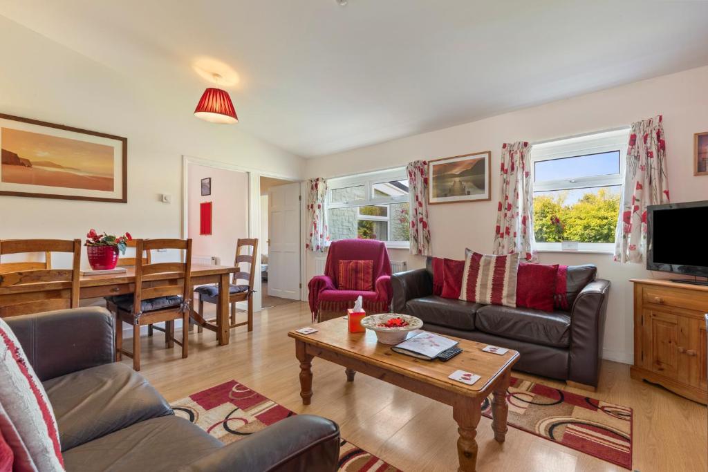 Μια τηλεόραση ή/και κέντρο ψυχαγωγίας στο Poppy at Gorslwyd - Sound Retreat