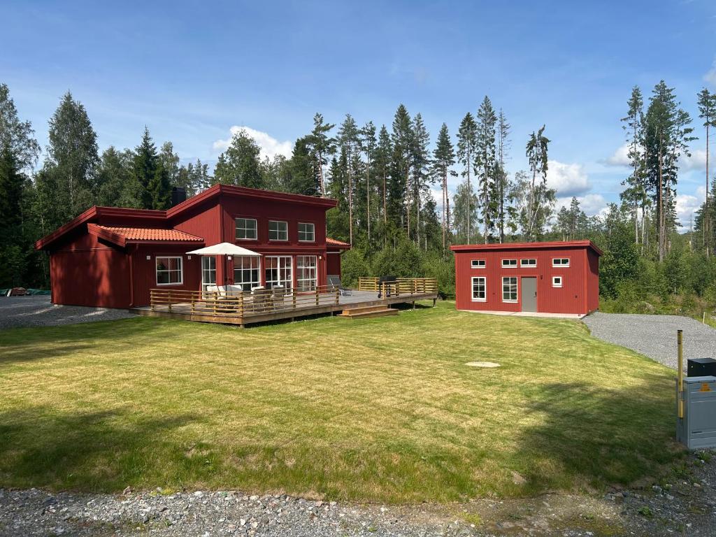 Το κτήριο όπου στεγάζεται  η βίλα