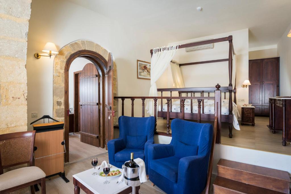 Posedenie v ubytovaní Spilia Village Hotel & Villas