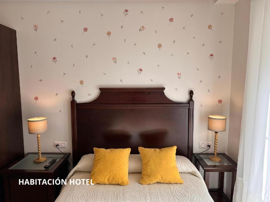 Hotel y Apartamentos La Lonja - 8