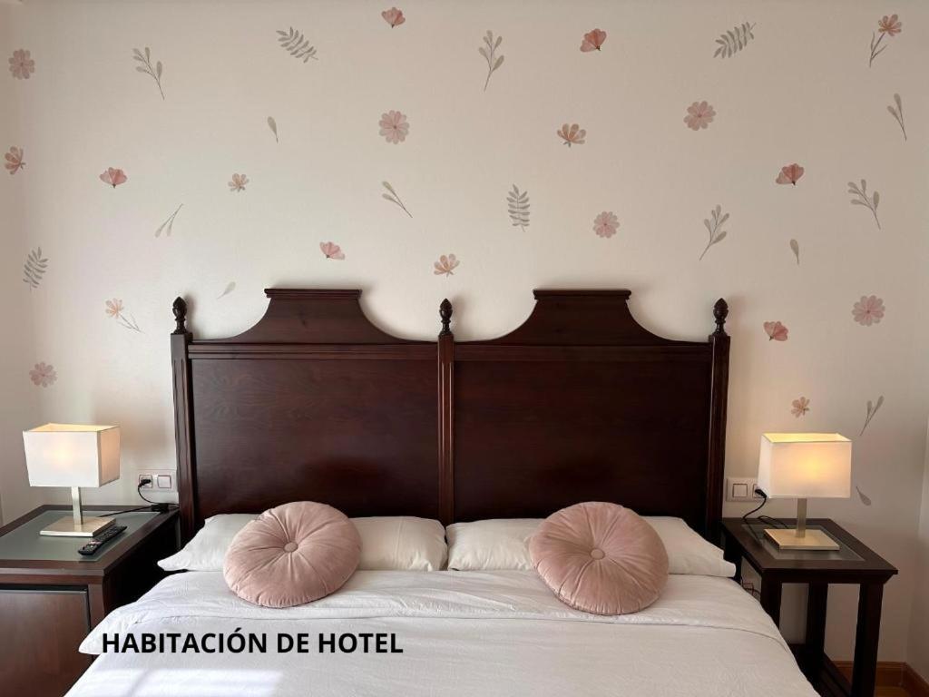 Hotel y Apartamentos La Lonja - 16