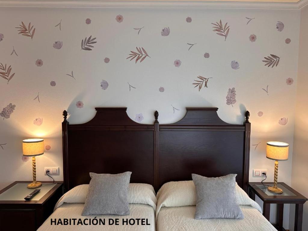 Hotel y Apartamentos La Lonja - 14