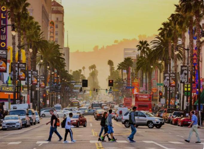 Επισκέπτες που μένουν στο Loft & Luxe Hollywood with FREE PARKING