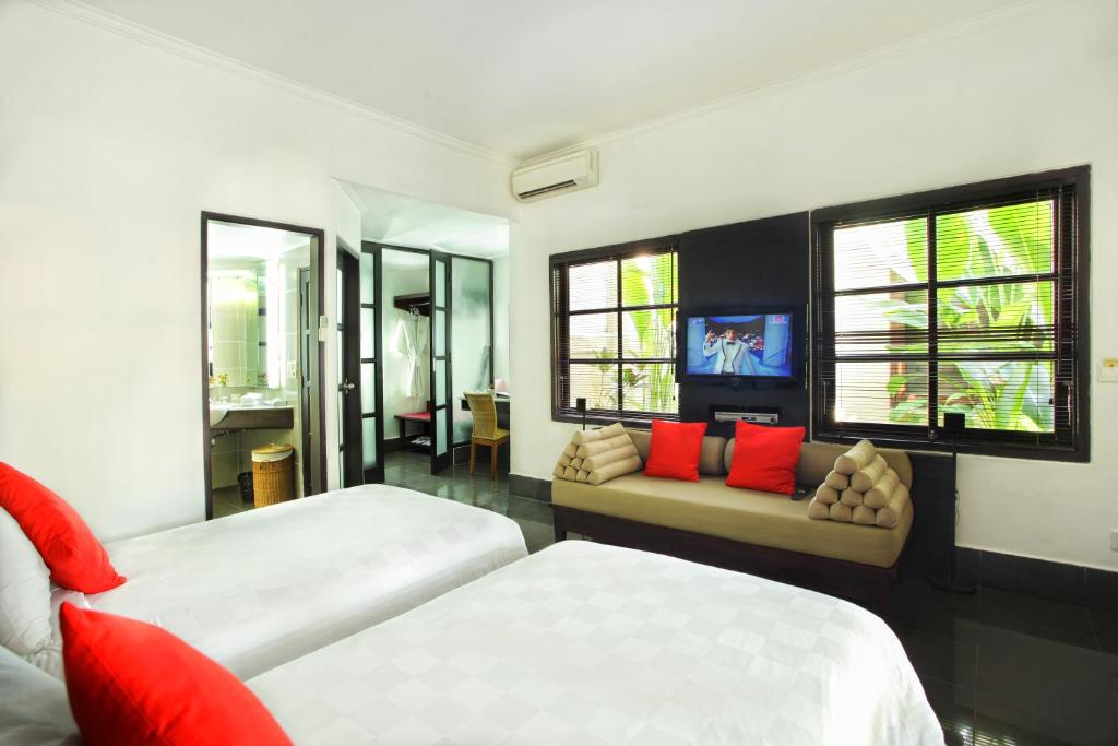 Segara Village Hotel - 10