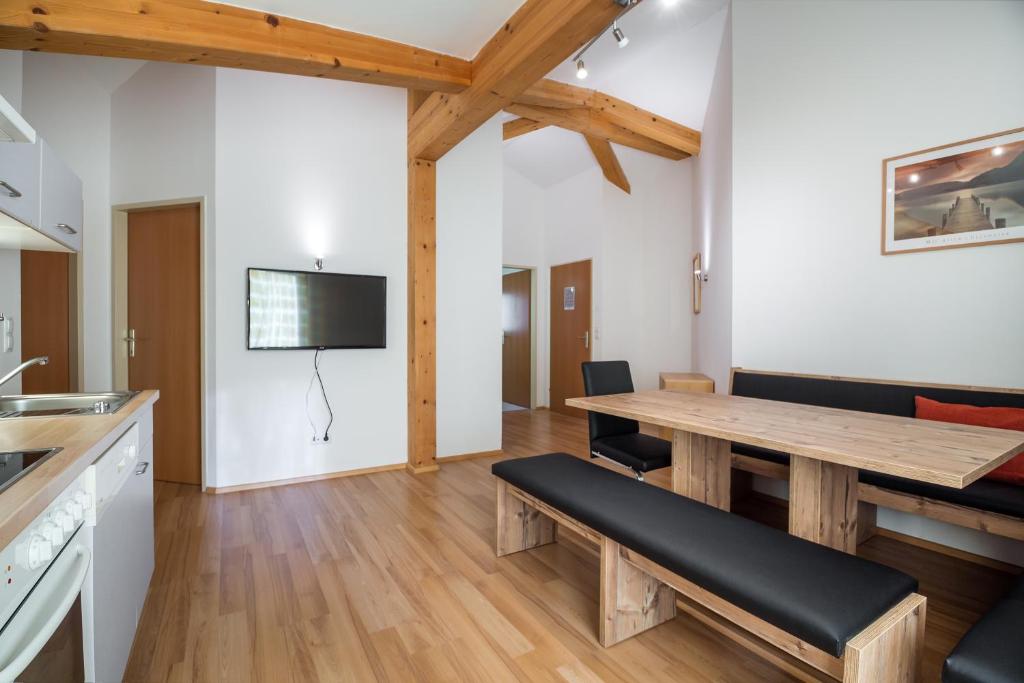 TV a/nebo společenská místnost v ubytování Haus Heimat Wagrain