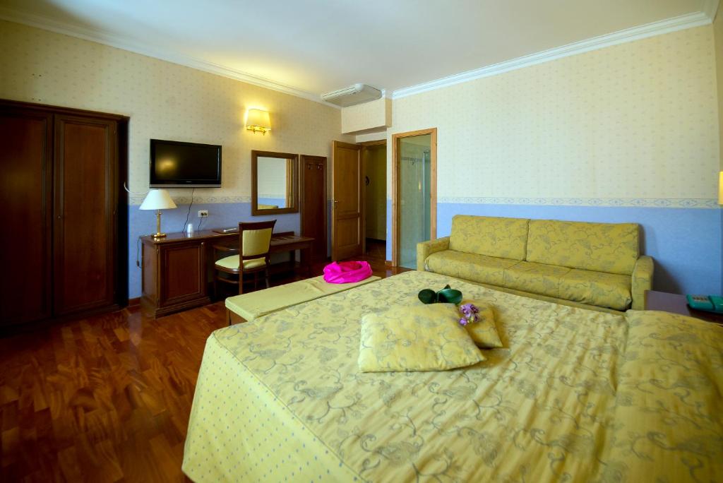 TV a/nebo společenská místnost v ubytování Hotel Filippeschi
