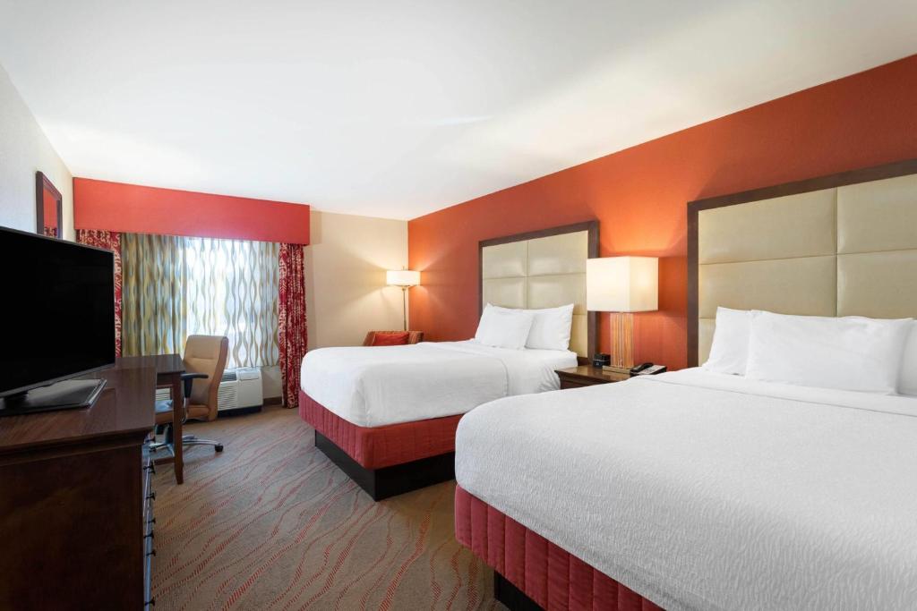 La Quinta by Wyndham Pigeon Forge - 