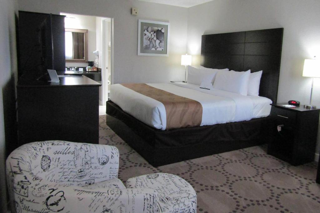 Quality Inn & Suites Kissimmee near Main Gate photo