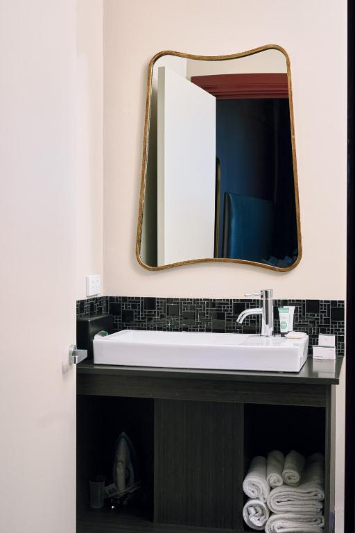 The Stirling Arms Hotel - Resim 30