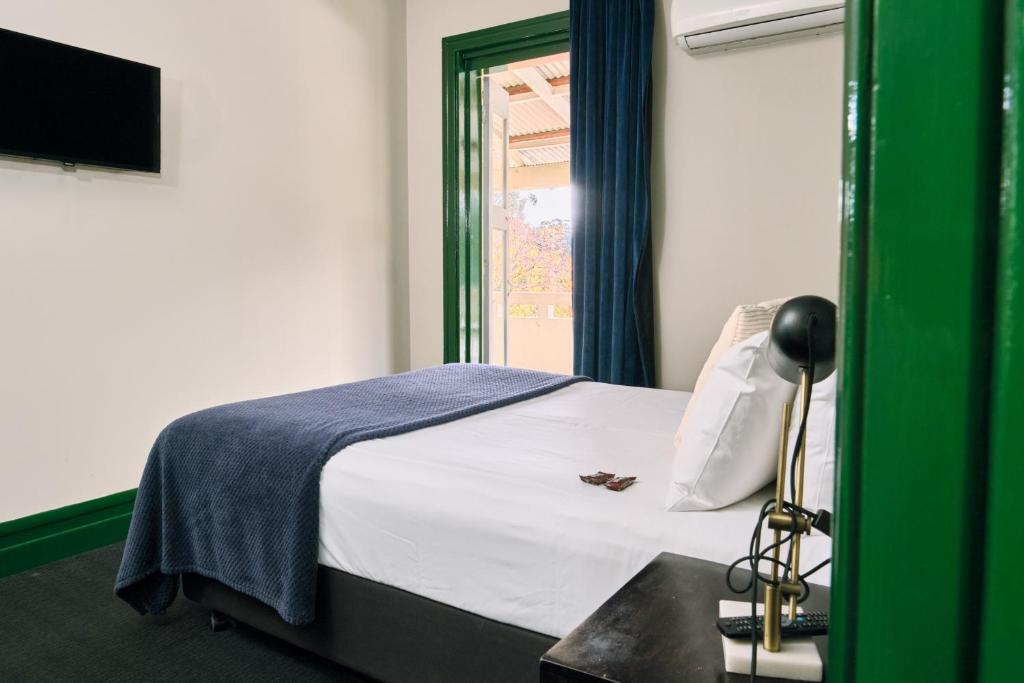 The Stirling Arms Hotel - Resim 32