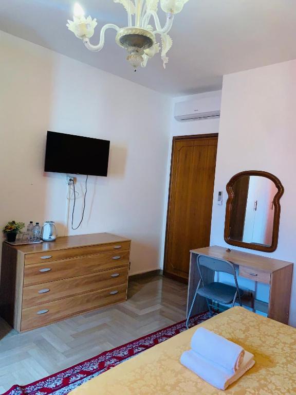 Venice Night Appartment - Dreibettzimmer Mit Stadtblick