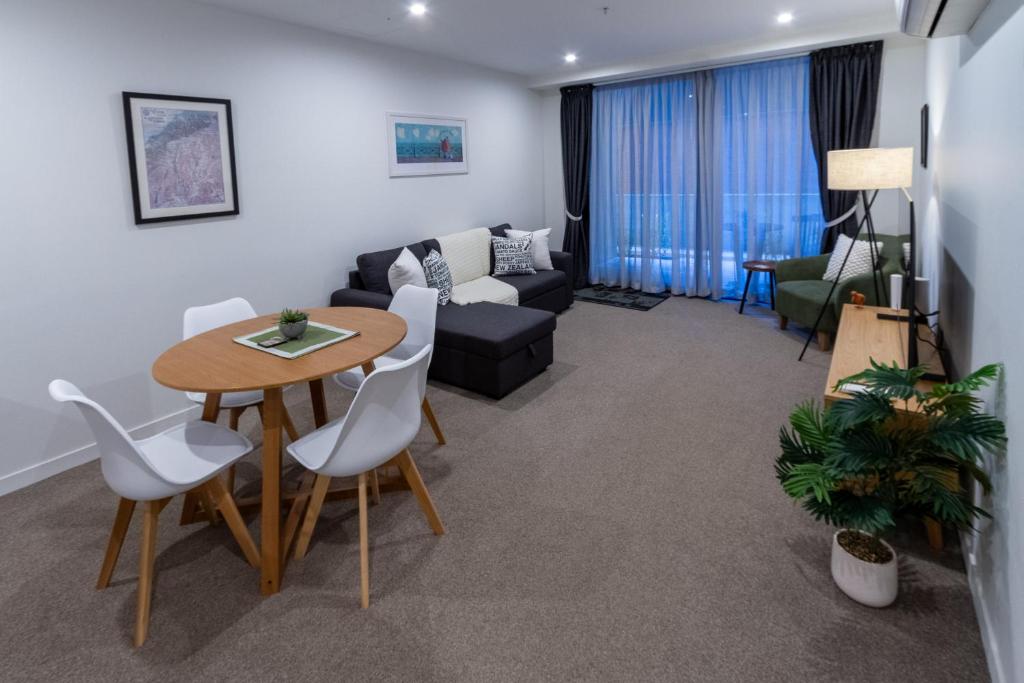 Box Office on Madras - Resim 1