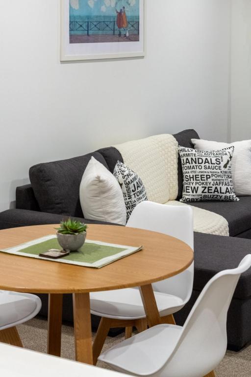 Box Office on Madras - Resim 24