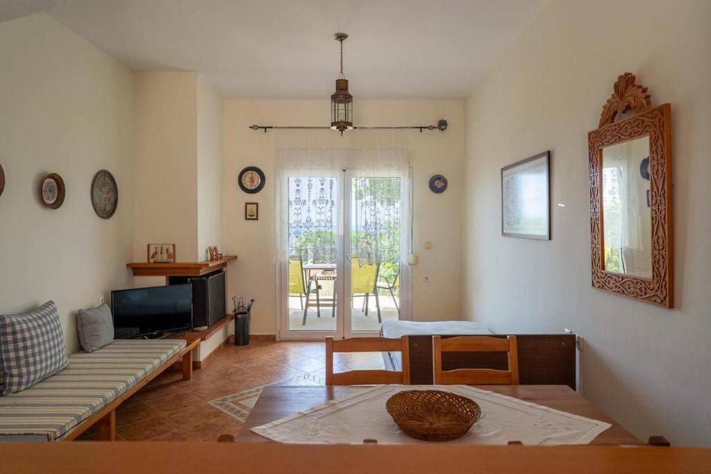 Blue Pearl-Beachfront Maisonette