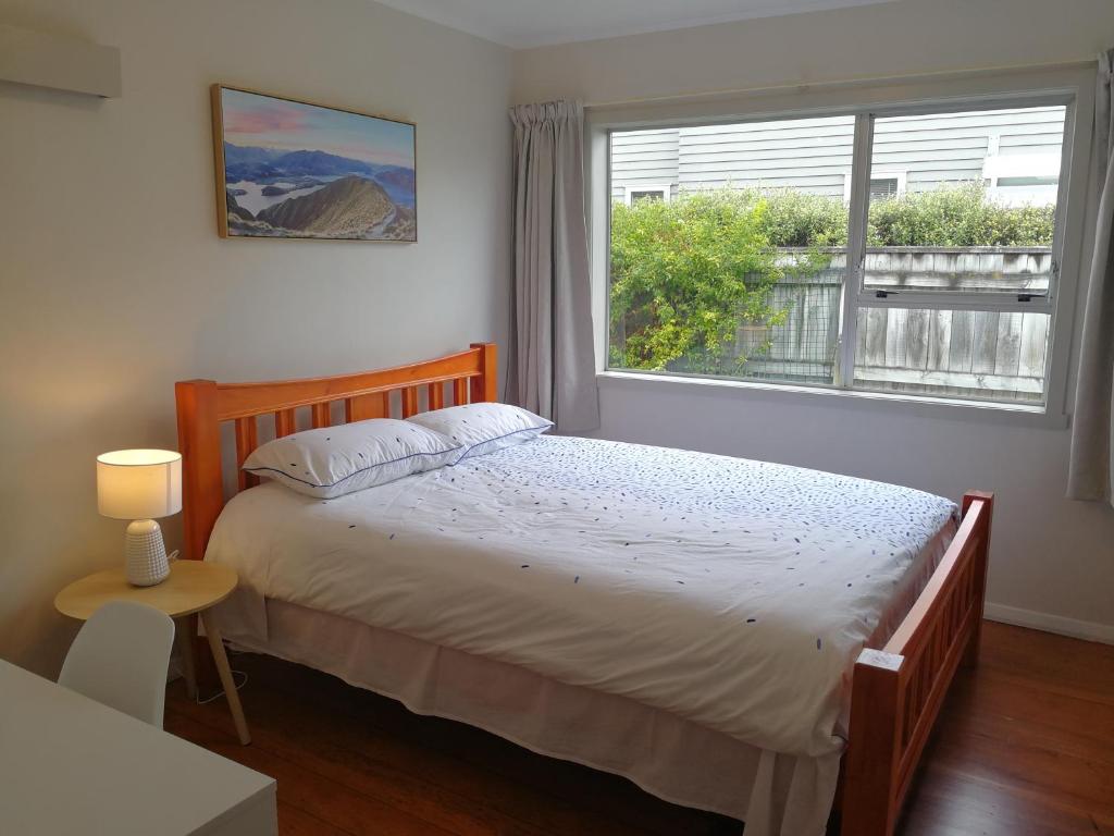 Central Spacious House With Backyard And Patio