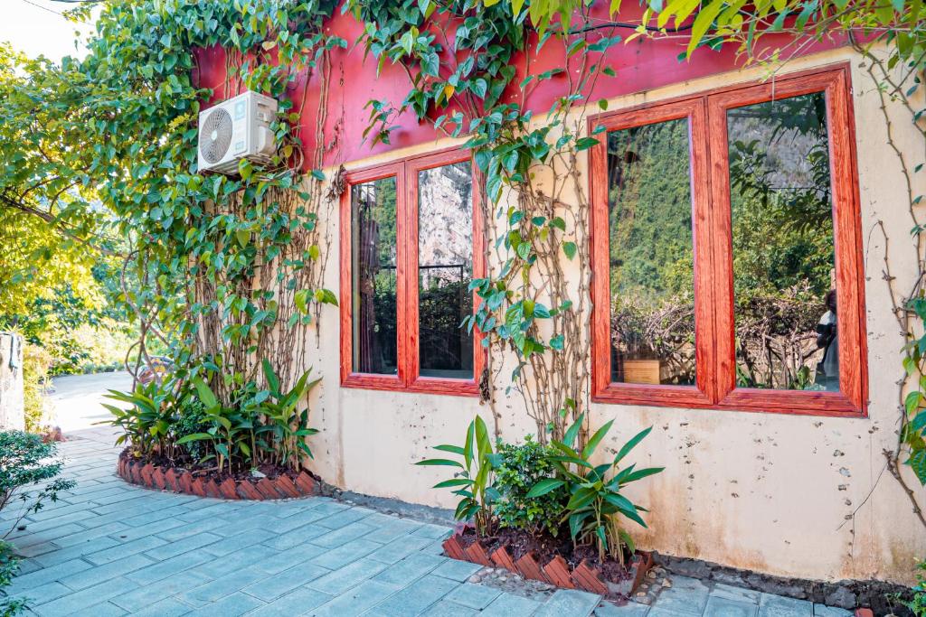 Trang An Freedom Hood - 4