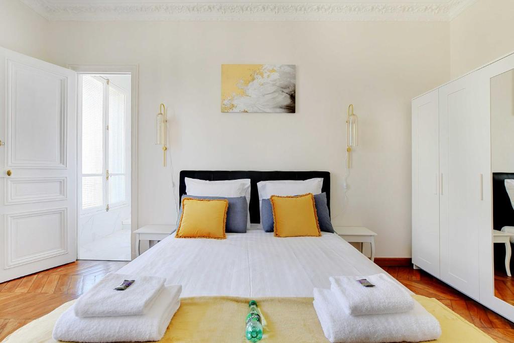 Modern Apartment - 2BD 4P - Louvre Marais