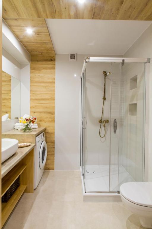 Kúpeľňa v ubytovaní Zakopane Apartamenty Skibówki