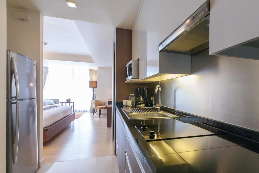 Oakwood Residence Sukhumvit 24 - Deluxe Studio