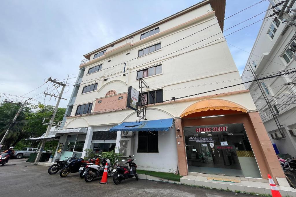 Lucky Inn Suite Pattaya - Resim 1