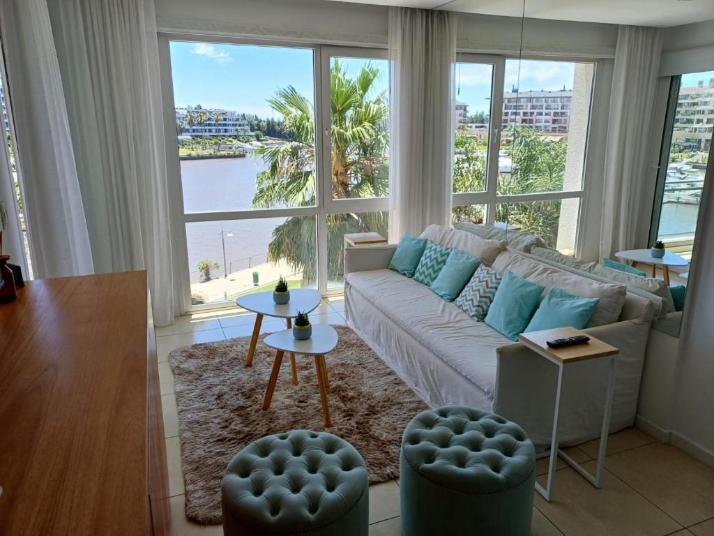 DEPARTAMENTO CONDOMINIO BAHIA GRANDE NORDELTA , TIGRE , CON BALCÓN Y VISTA A LA Bahia , piscina exte