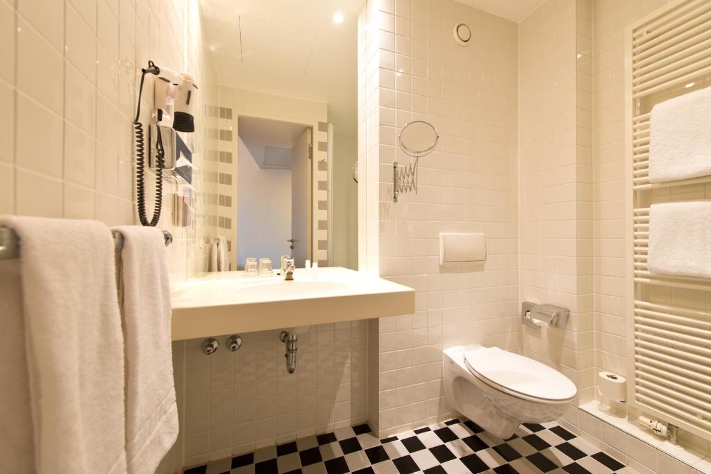 Hotel am Borsigturm - Resim 42