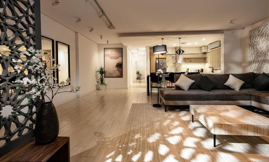 Elevate Your Apartment's Style with Texture and Patterns - Apartment With Refined Texture