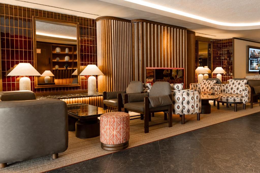 EVOLUTION Valbom - Resim 45