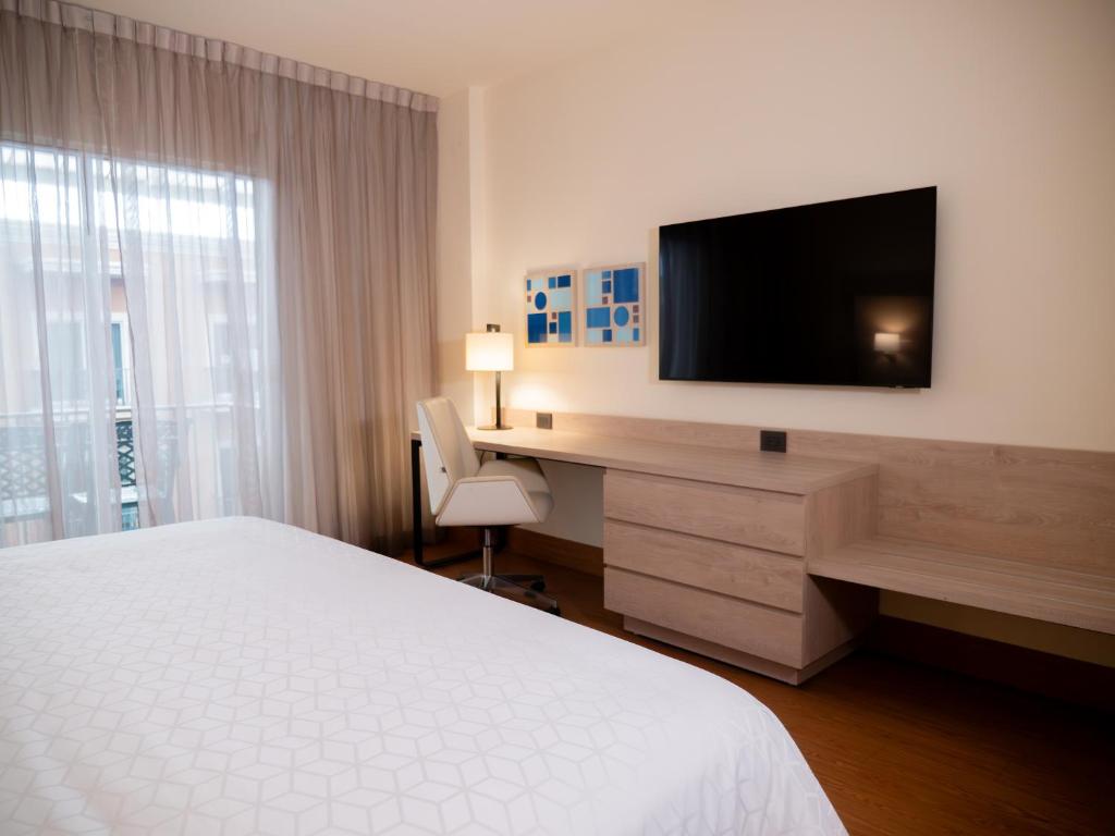 Holiday Inn Express - Monterrey - Tecnologico by IHG - King Room - Ground Floor