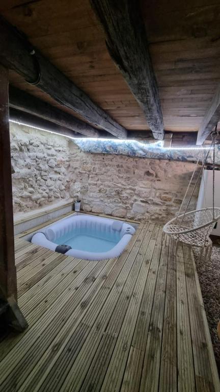 Romantic Cognac Studio